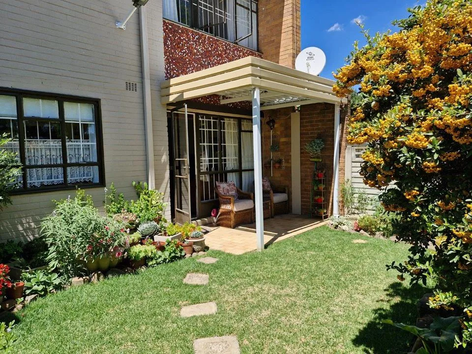3 Bedroom Townhouse for sale in Bethlehem Central