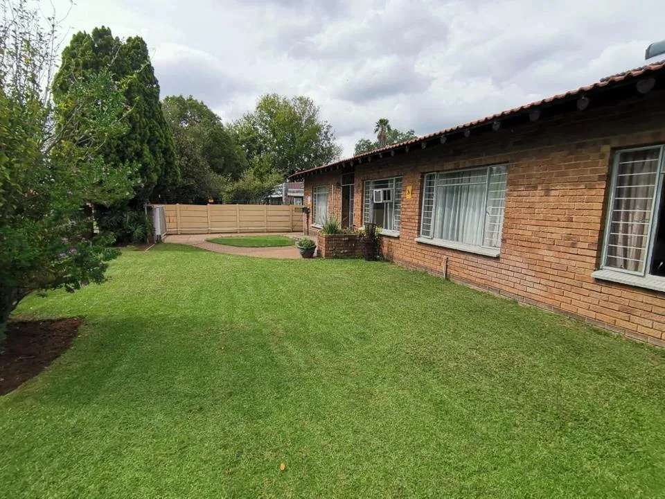 4 Bedroom House for sale in Vaalpark