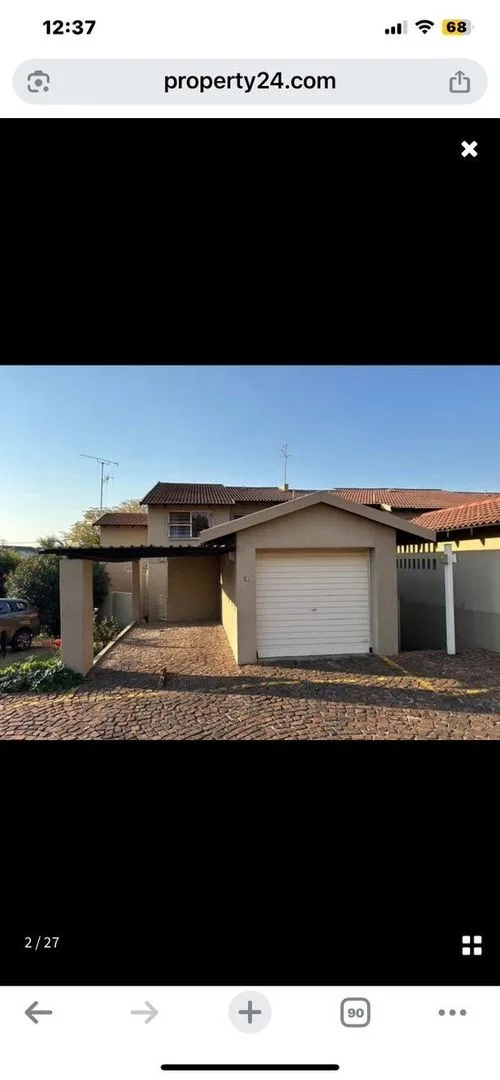 4 Bedroom Townhouse for sale in Corlett Gardens