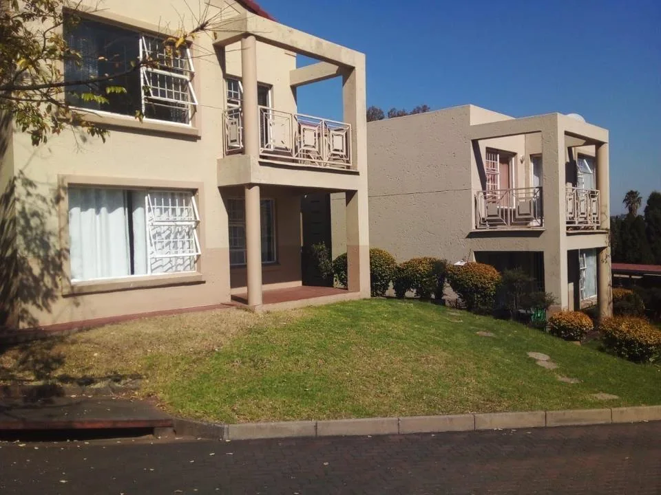 1 Bedroom Townhouse for sale in Rembrandt Park