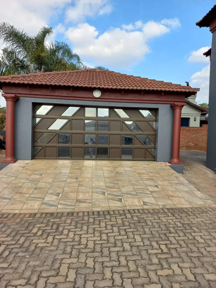 3 Bedroom House for sale in Aquapark