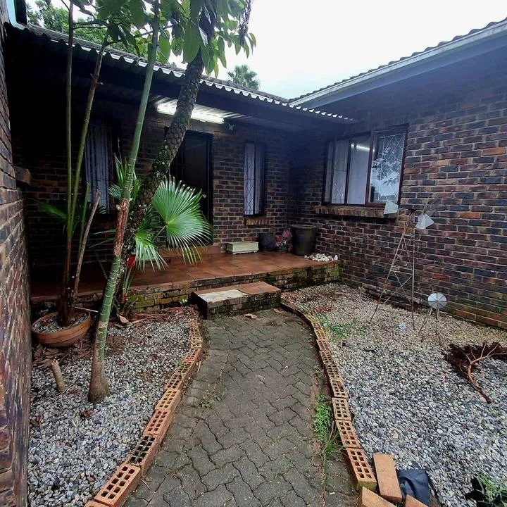 3 Bedroom House for sale in Meer En See