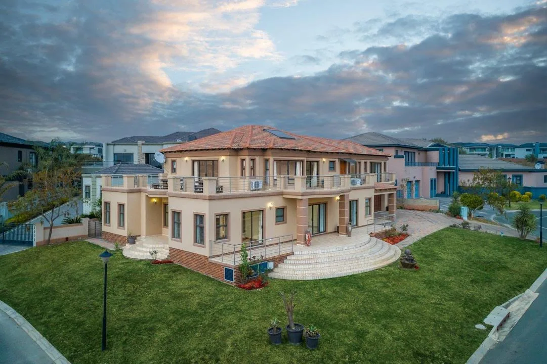 5 Bedroom House for sale in Blue Valley Golf Estate