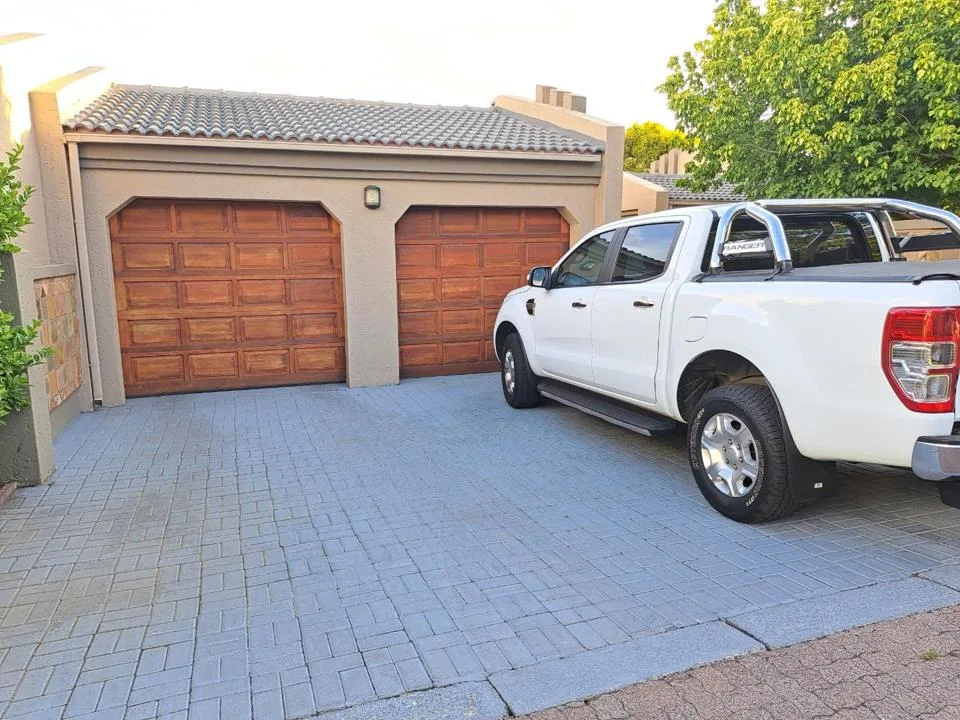 2 Bedroom Townhouse for sale in Secunda Central