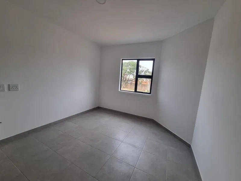 0.5 Bedroom Apartment / flat to rent in Athlone Park