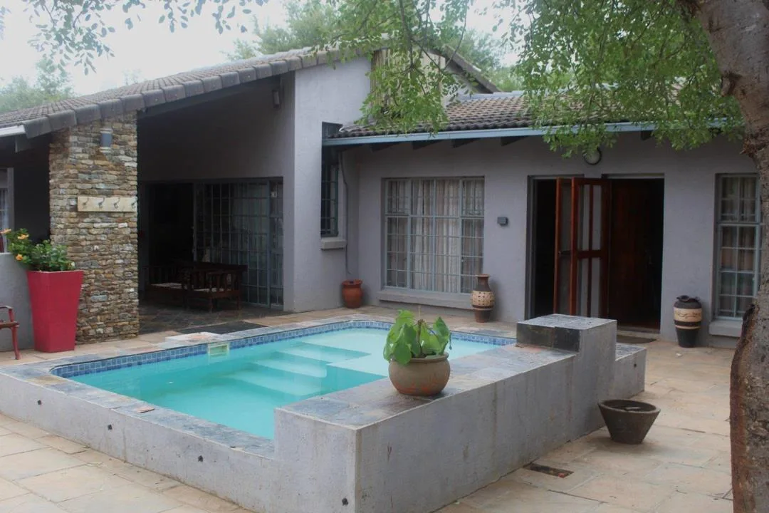 7 Bedroom House for sale in Marloth Park