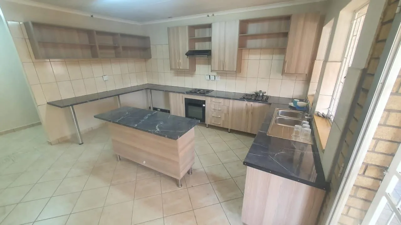 1 Bedroom Apartment / flat to rent in Mid Town