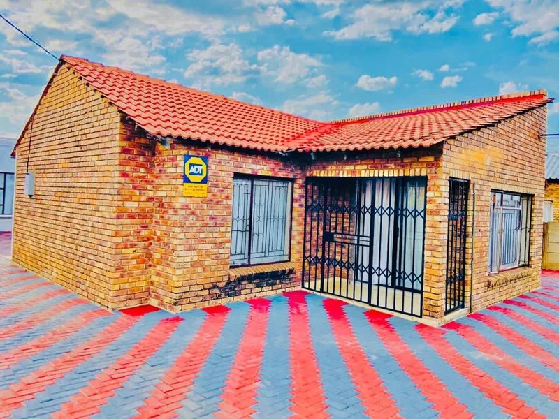 3 Bedroom House for sale in Soshanguve JJ