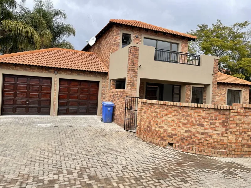 3 Bedroom Townhouse in Equestria