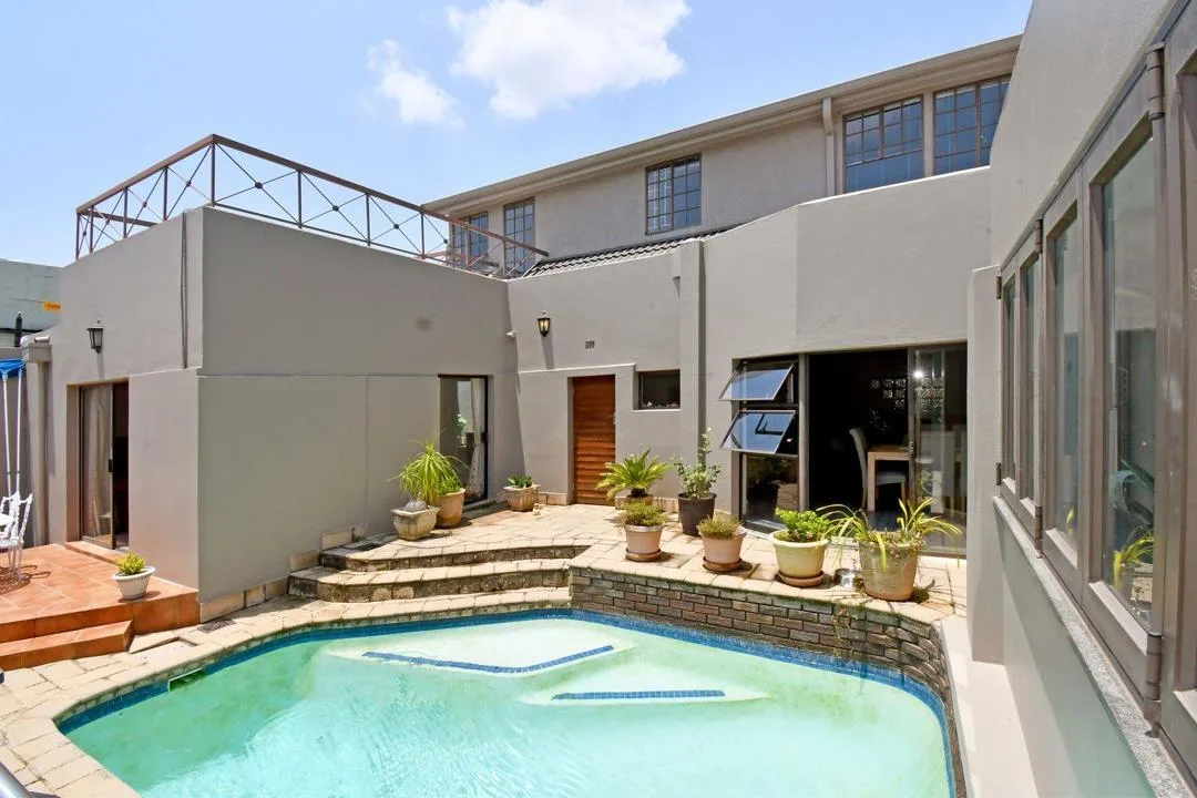 4 Bedroom House for sale in Norwood