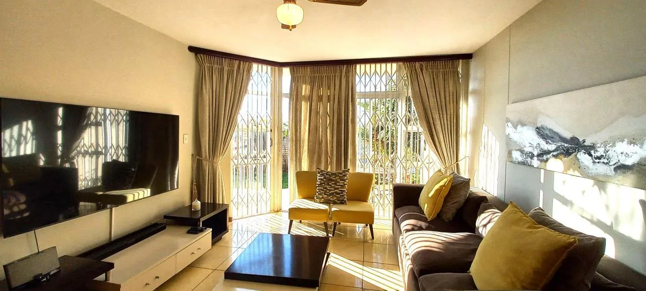 3 Bedroom Apartment / flat for sale in Morningside