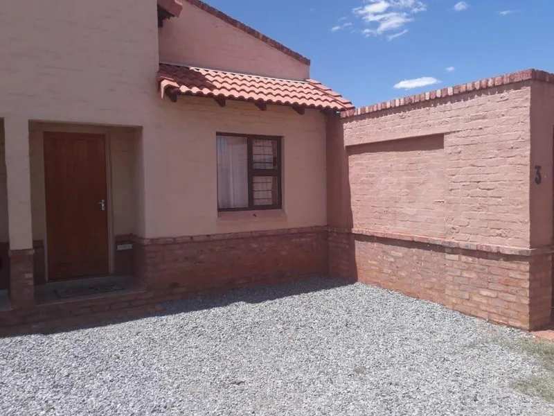 2 Bedroom House for sale in Kathu