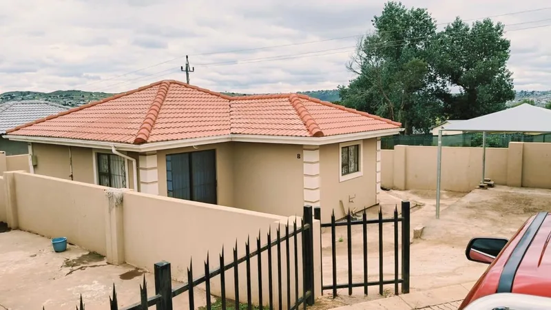 3 Bedroom House to rent in Ncambedlana