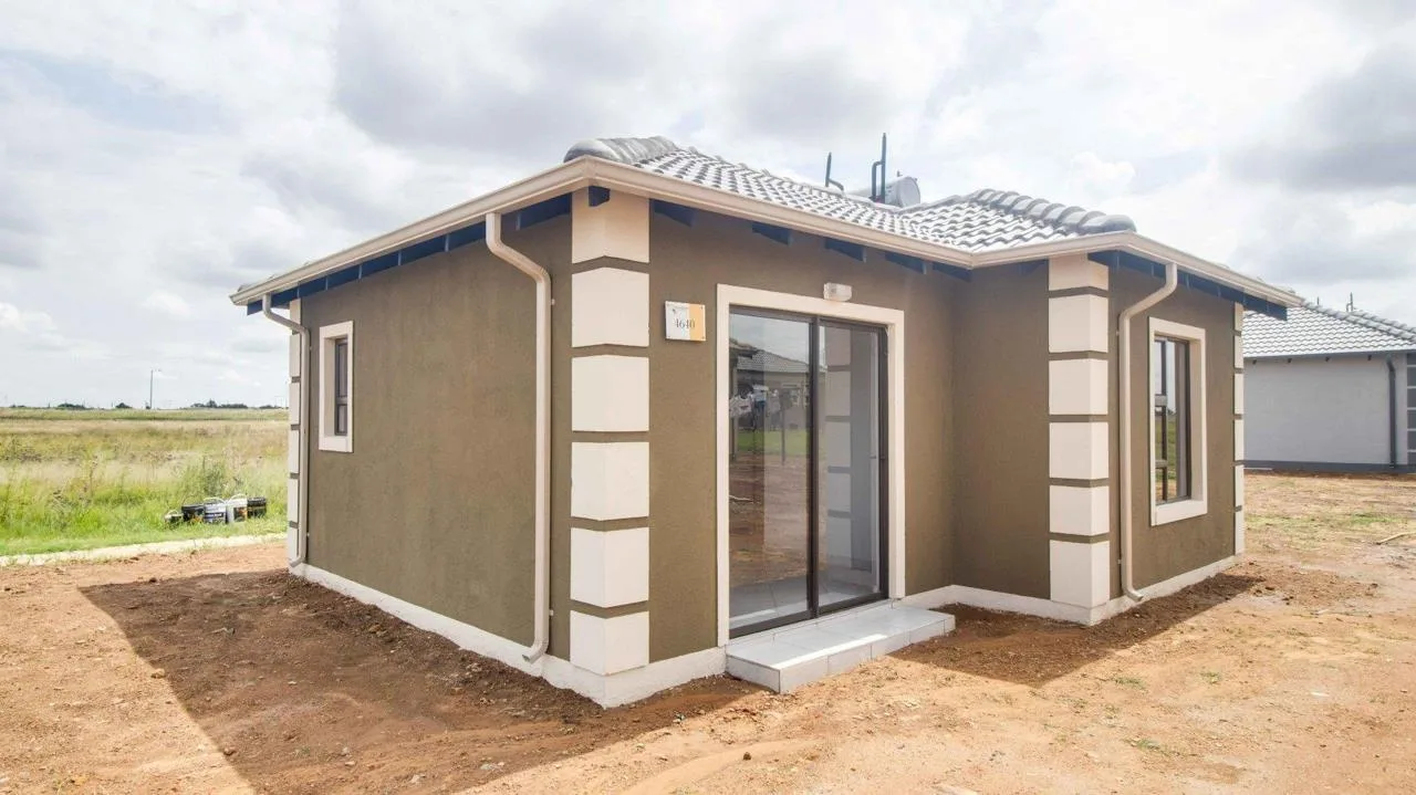2 Bedroom House for sale in Windmill Park