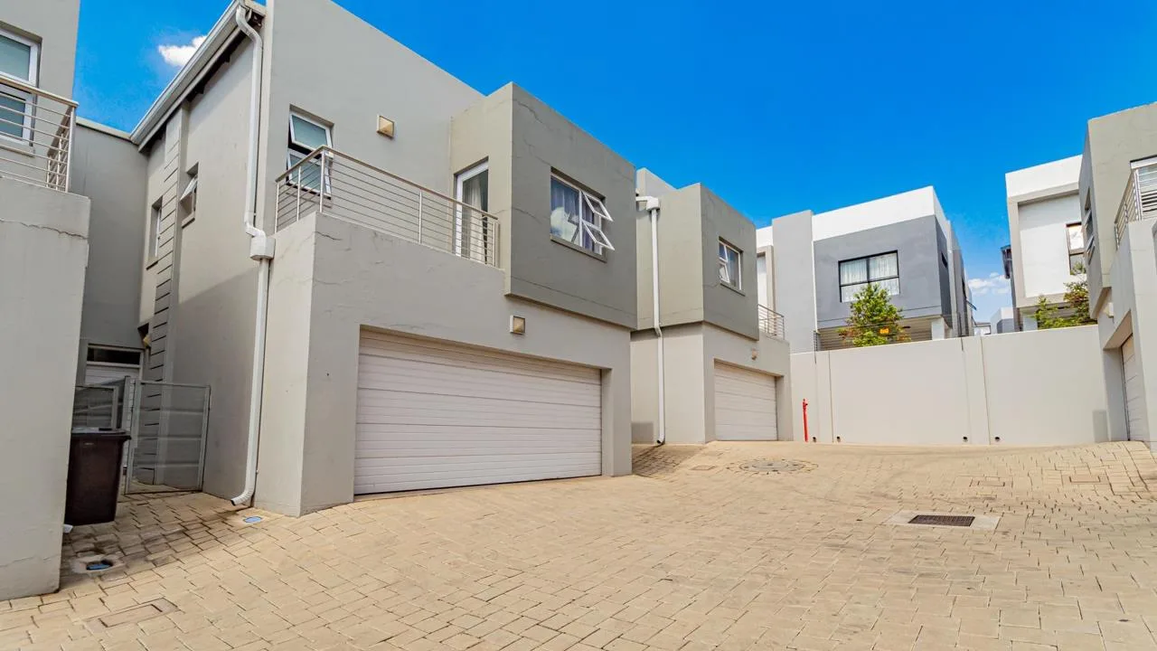 3 Bedroom Townhouse for sale in Sandown