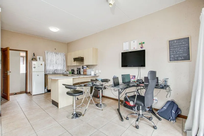 1 Bedroom Apartment / flat for sale in Paulshof