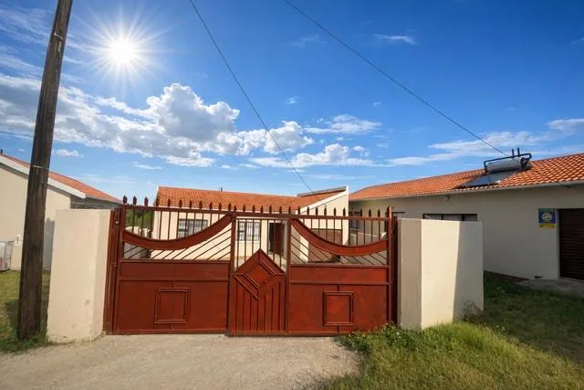 2 Bedroom House for sale in Graceland