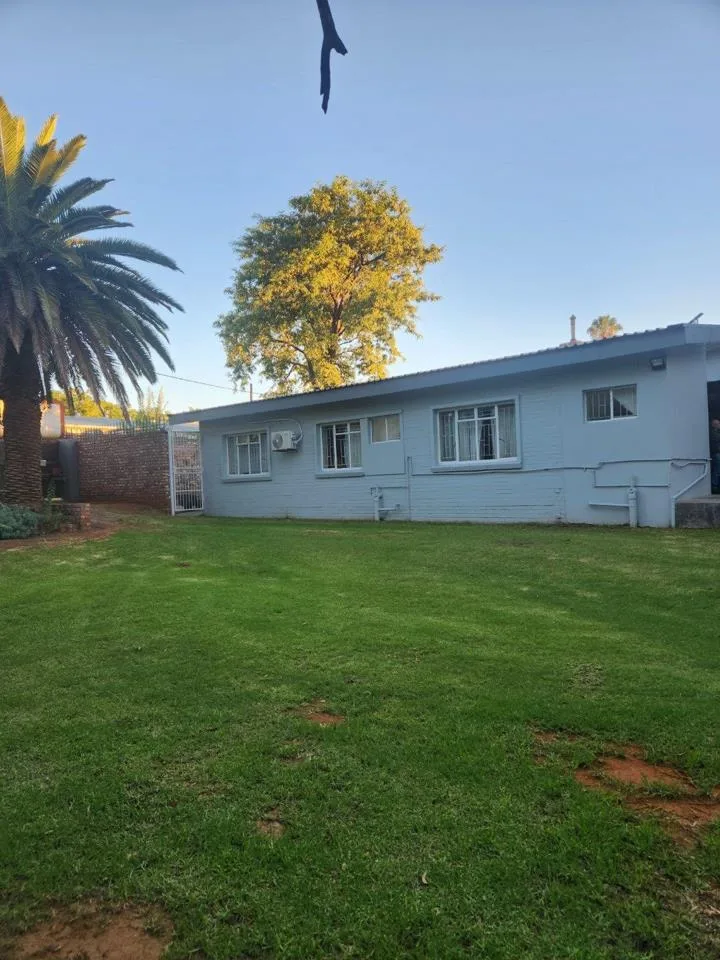 House for sale in Warrenton