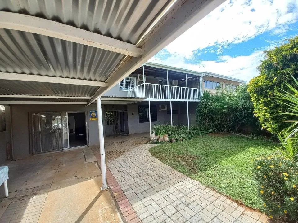 3 Bedroom House for sale in New Park