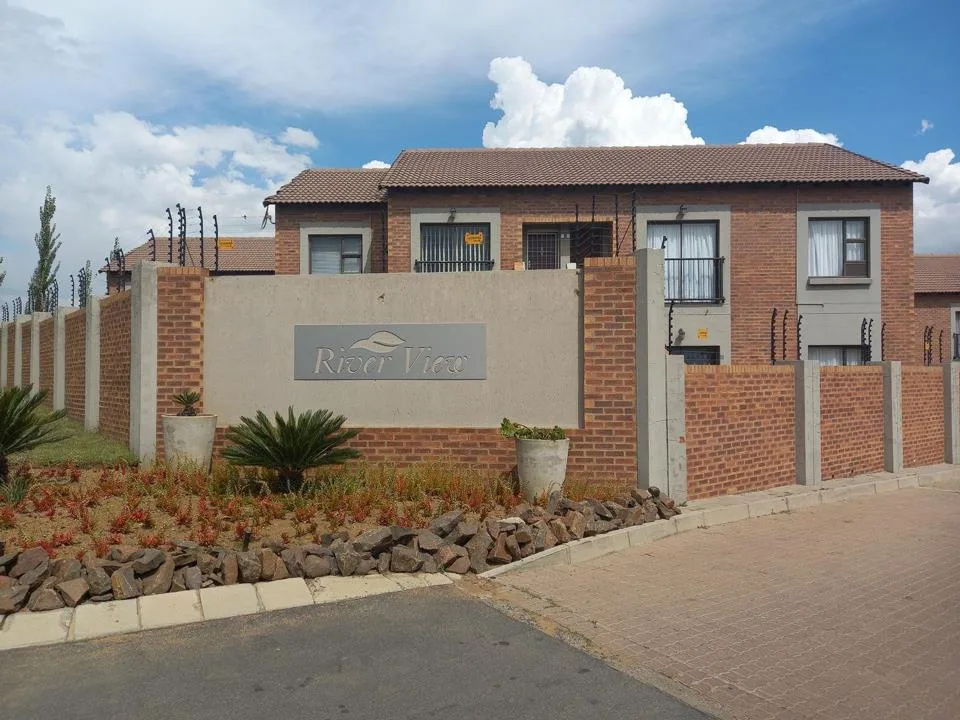 2 Bedroom Apartment / flat for sale in Trichardt