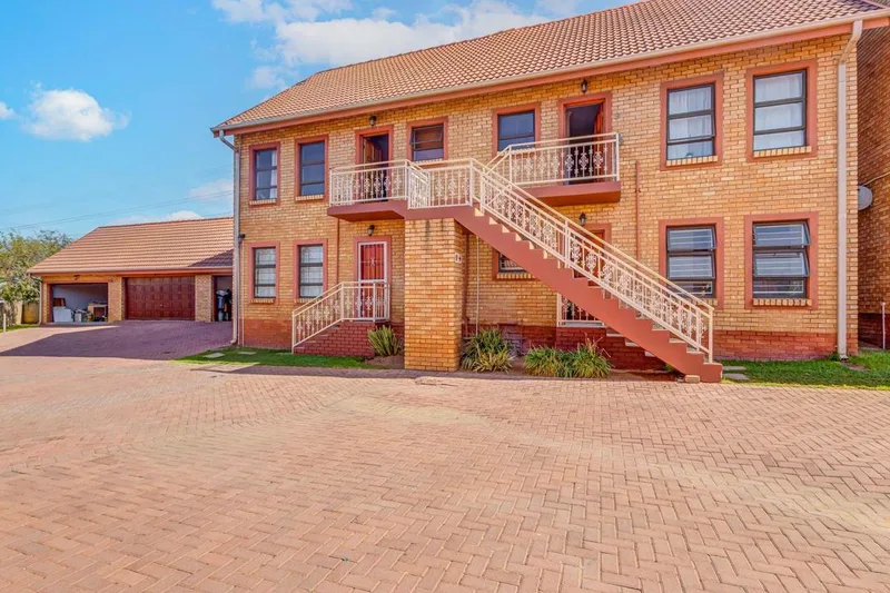 2 Bedroom Apartment / flat for sale in Kosmosdal