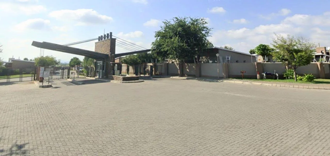 4 Bedroom Townhouse to rent in Waterval S H