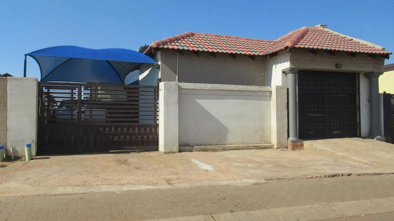 2 Bedroom House for sale in Alliance
