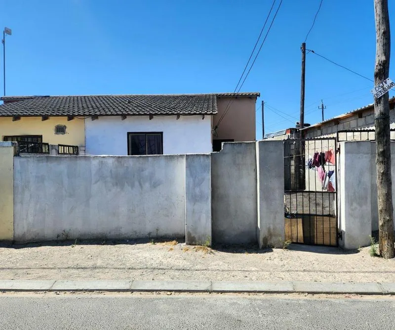 2 Bedroom House for sale in Delft