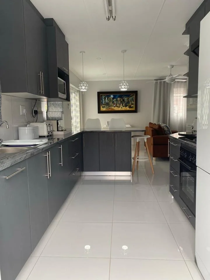 2 Bedroom House to rent in Beacon Bay