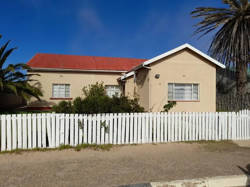 4 Bedroom House for sale in Kleinsee