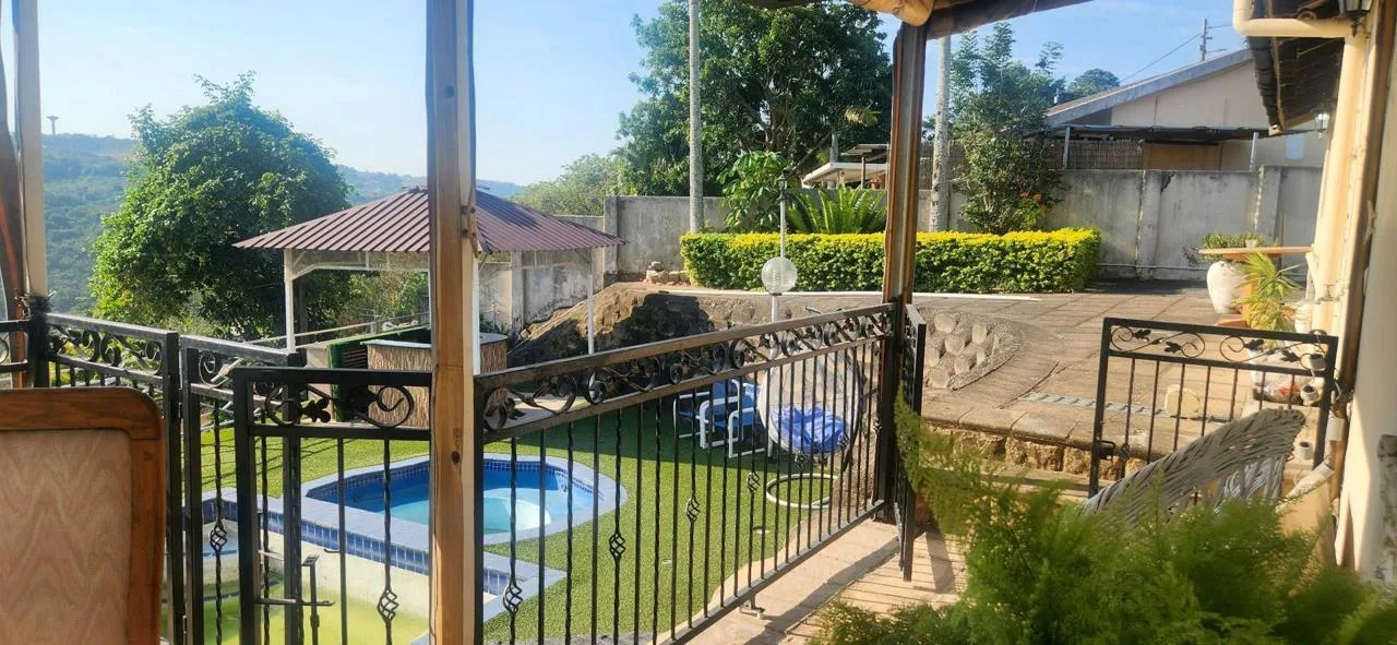 3 Bedroom House for sale in Escombe