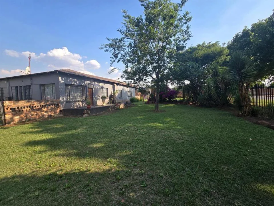 4 Bedroom House for sale in Middelburg Central