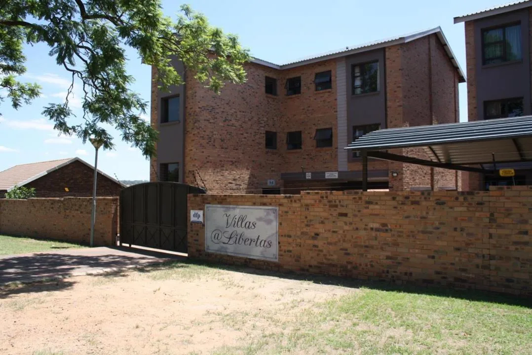 2 Bedroom Apartment / flat to rent in Die Heuwel
