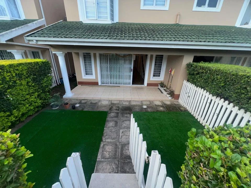 3 Bedroom Townhouse for sale in Mount Edgecombe