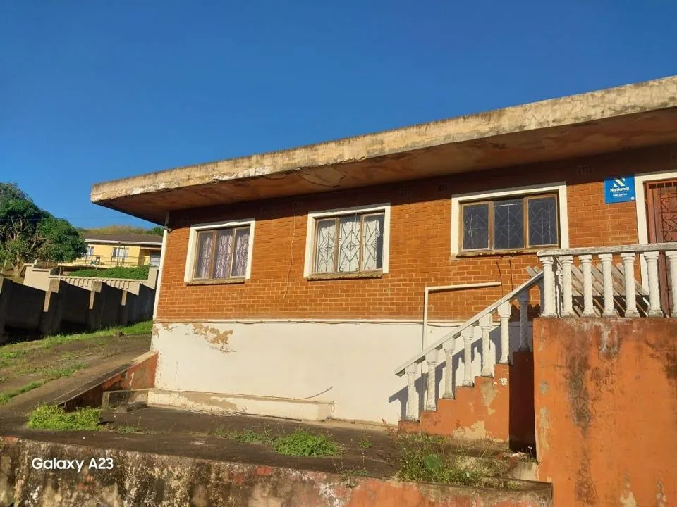 3 Bedroom House for sale in Umzinto