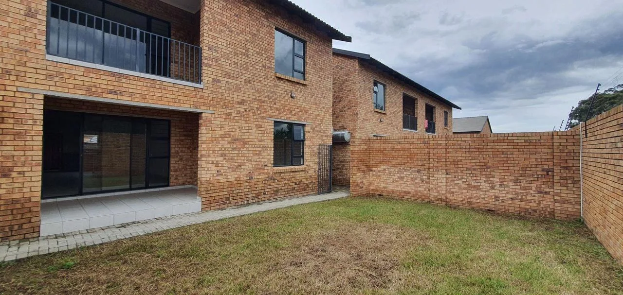 3 Bedroom Townhouse to rent in New Market Park