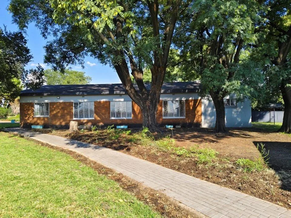 4 Bedroom House to rent in Hartbeesfontein AH