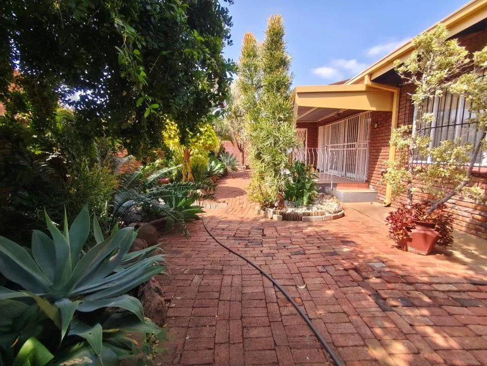 3 Bedroom Townhouse for sale in Polokwane Central