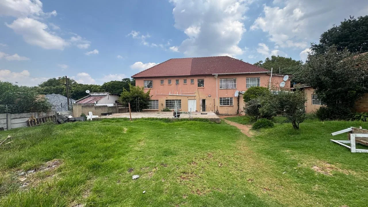 12 Bedroom House for sale in Cyrildene