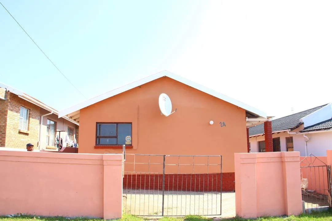 3 Bedroom House for sale in Kwadwesi