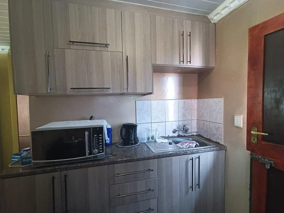 2 Bedroom House for sale in Blomanda