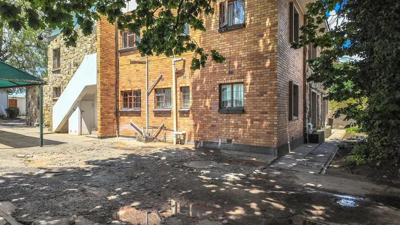 3 Bedroom Townhouse for sale in Ficksburg