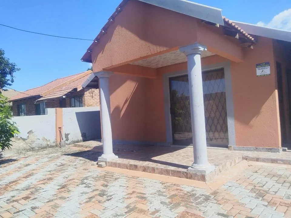 3 Bedroom House for sale in Boitekong Ext 3