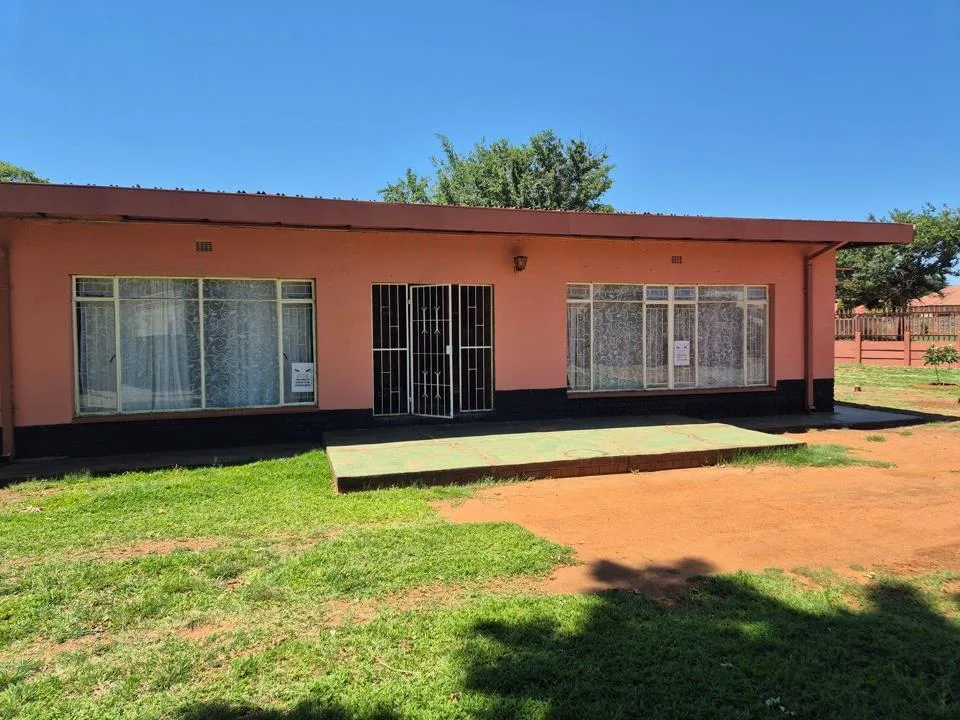 4 Bedroom House for sale in Stilfontein Ext 4