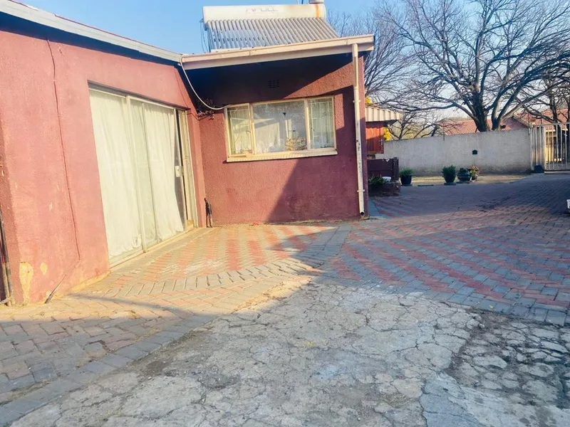3 Bedroom House for sale in Sasolburg Ext 1