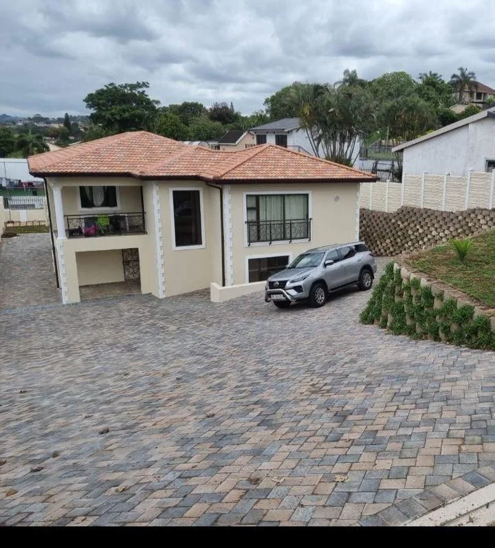 3 Bedroom Apartment / flat to rent in Hillary