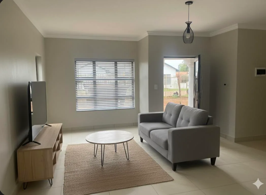3 Bedroom Garden Cottage in Pierre van Ryneveld
