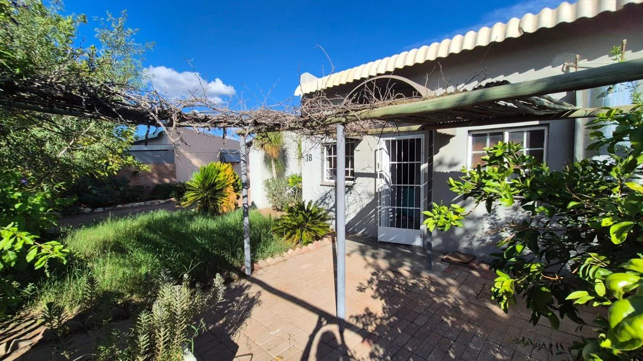 2 Bedroom Apartment / flat for sale in Flora Park