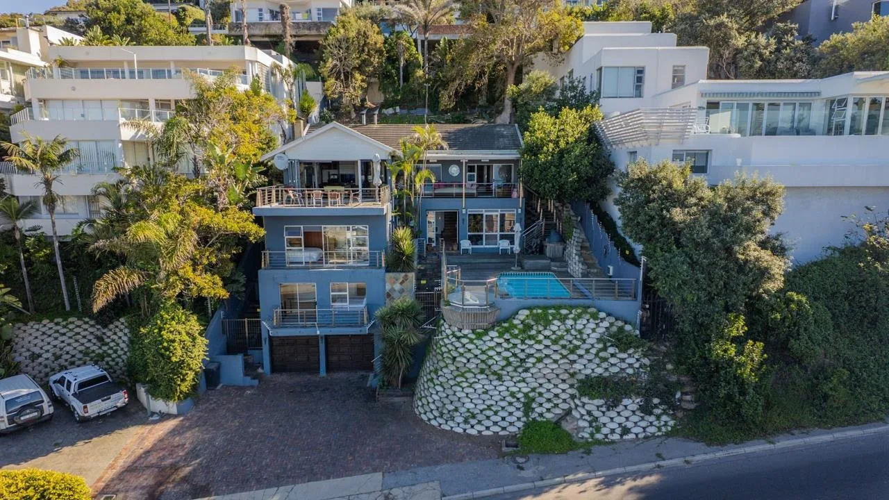 6 Bedroom House for sale in Signal Hill
