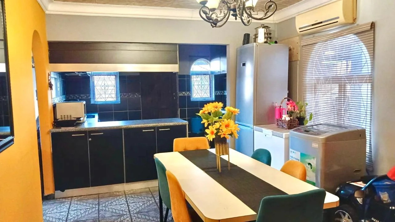 3 Bedroom House for sale in Centenary Park